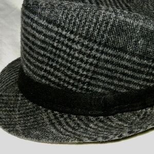 Boys Fedora Gray Plaid Hat S/M